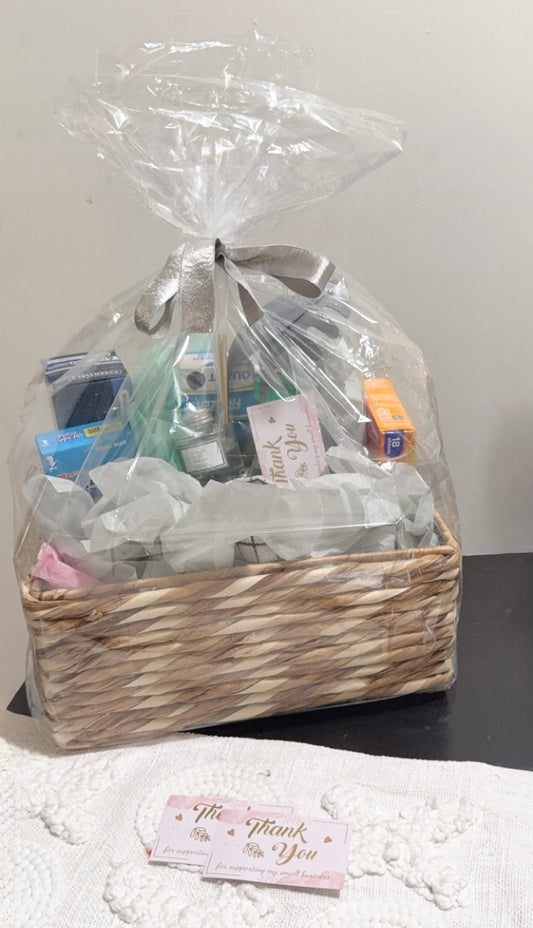 Housewarming party Basket